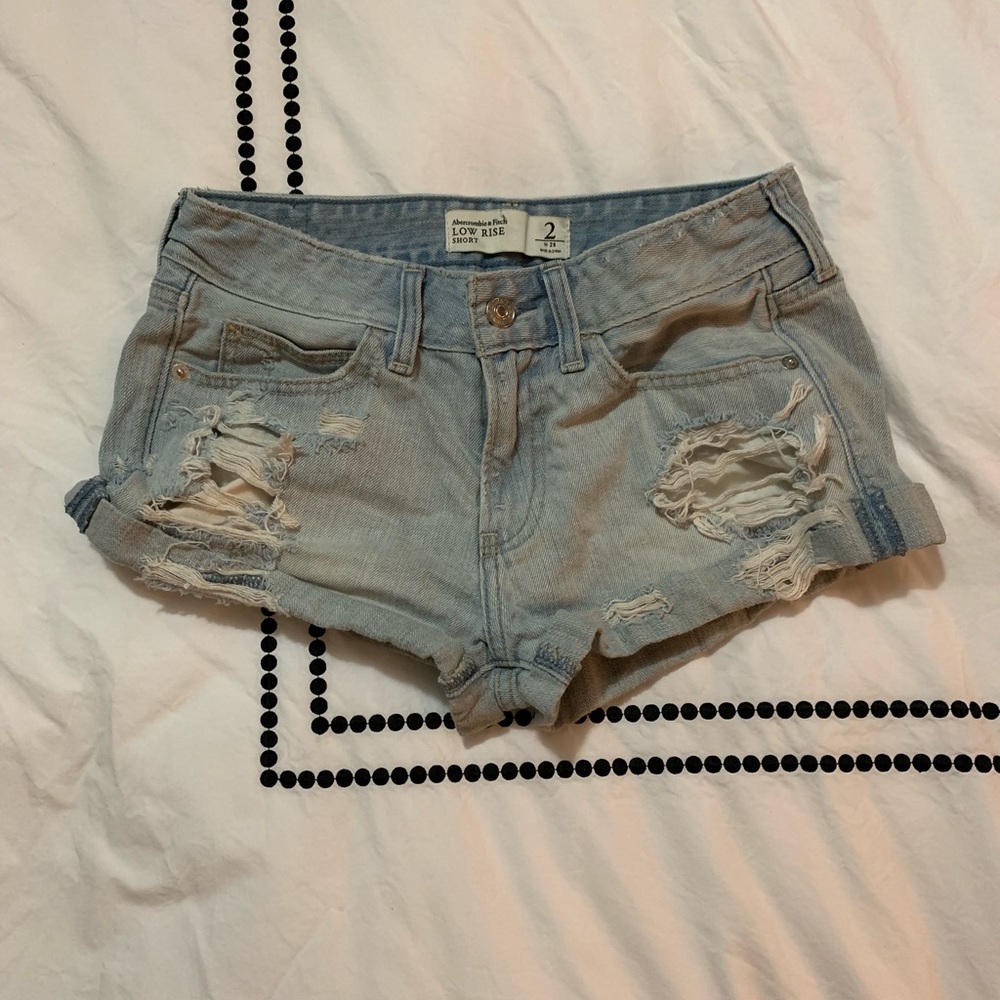 A&F distressed cuff low rise shorts